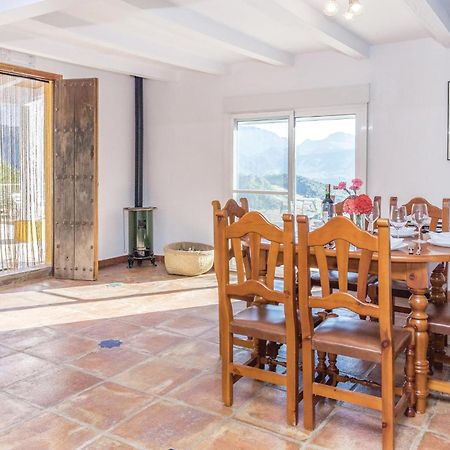 Awesome Home In Cadiz With Swimming Pool El Gastor Ngoại thất bức ảnh
