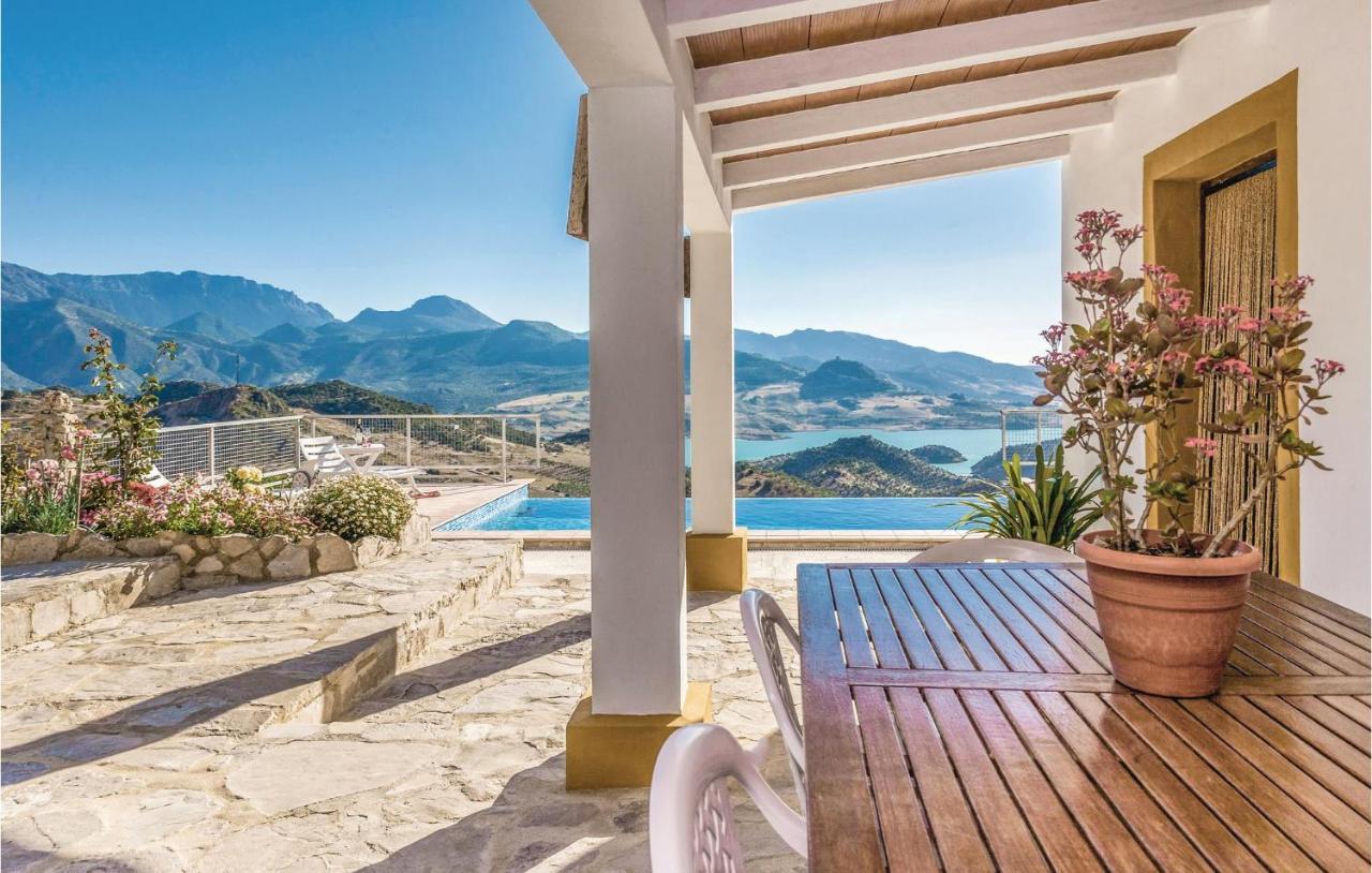 Awesome Home In Cadiz With Swimming Pool El Gastor Ngoại thất bức ảnh